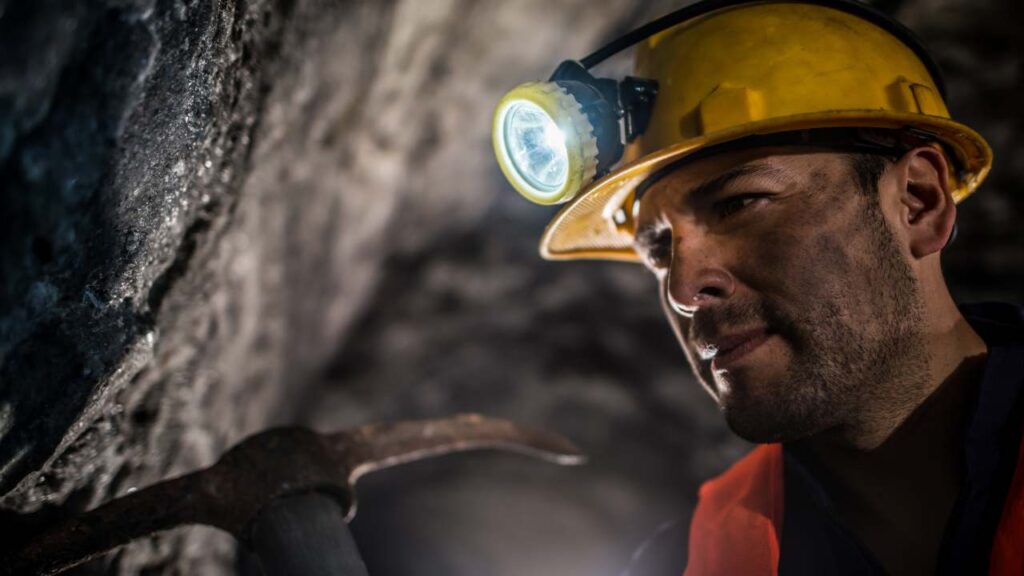 What Are the Top Mining Security Solutions for Overcoming Challenges?